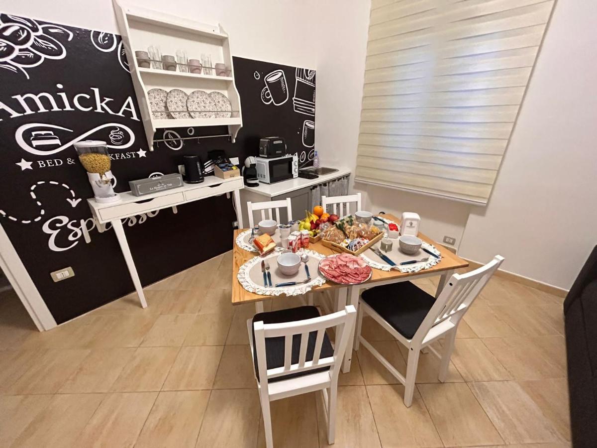 Amicka B&B Алгеро Екстериор снимка