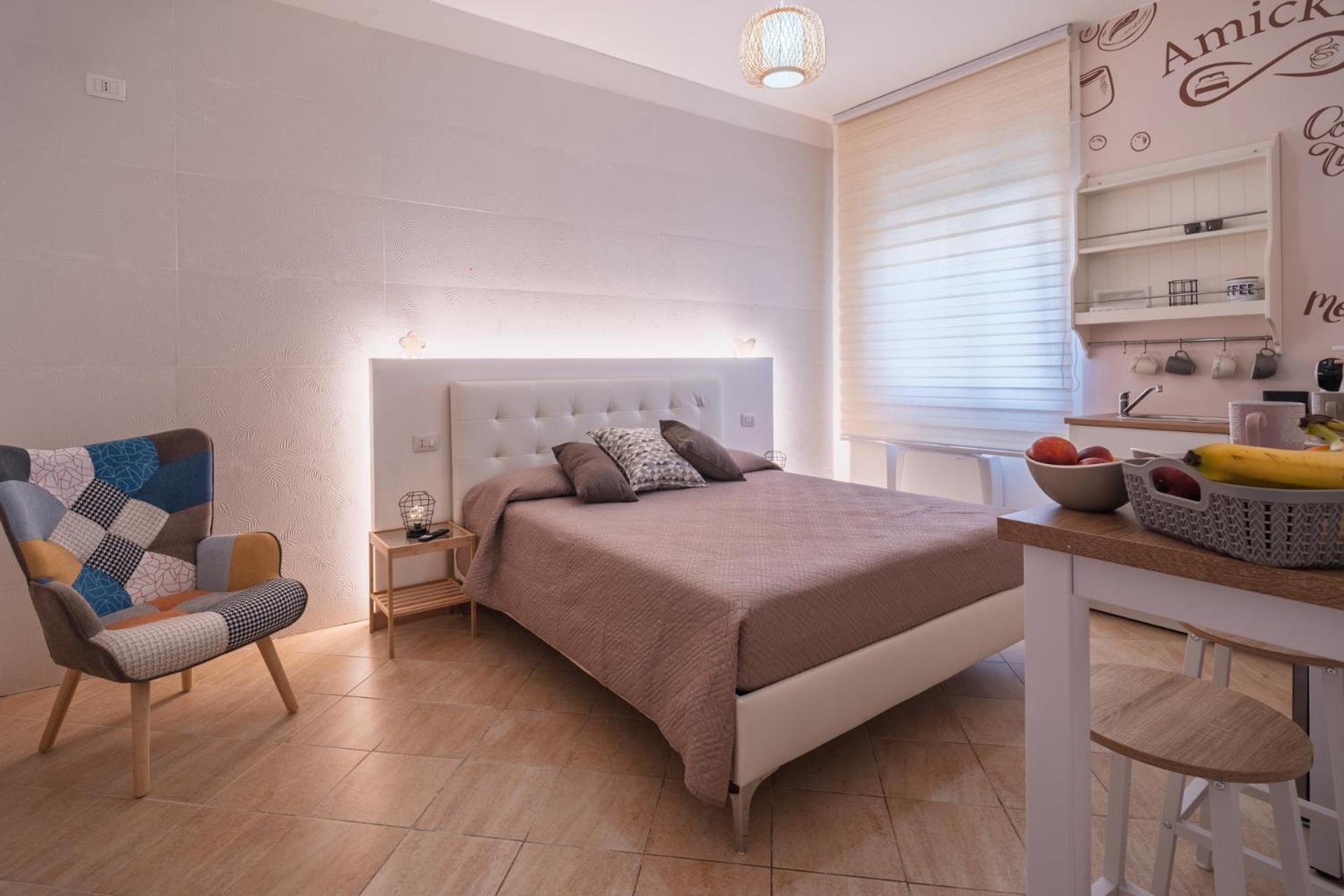 Amicka B&B Алгеро Екстериор снимка